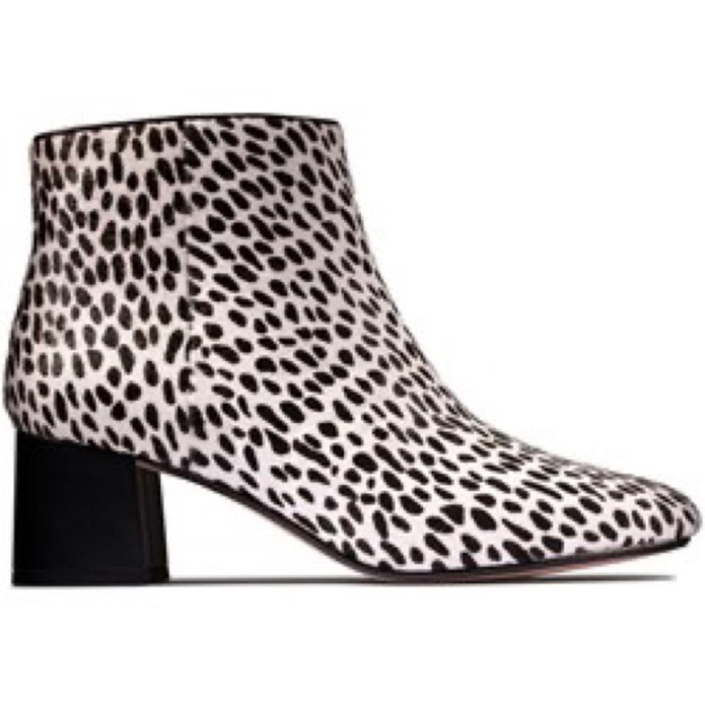 SZ 7.5 Clarks Dalmatian Print Sheer Flora Leather/ Pony Hair Upper Cute Boots